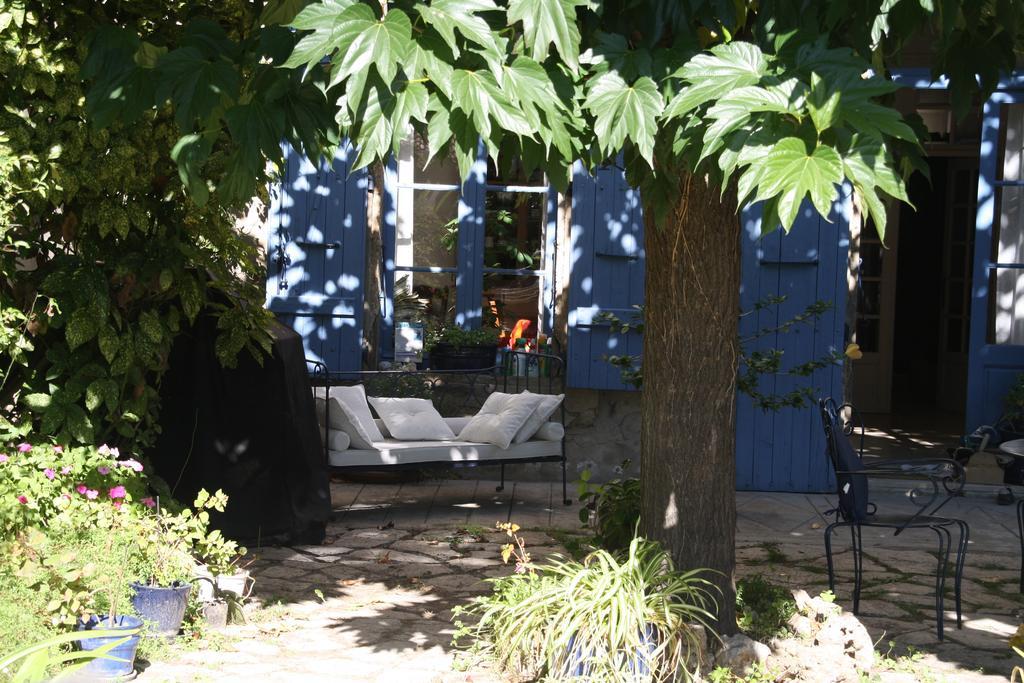 Aux Pots Bleus Bed & Breakfast Nissan-lez-Enserune Екстериор снимка